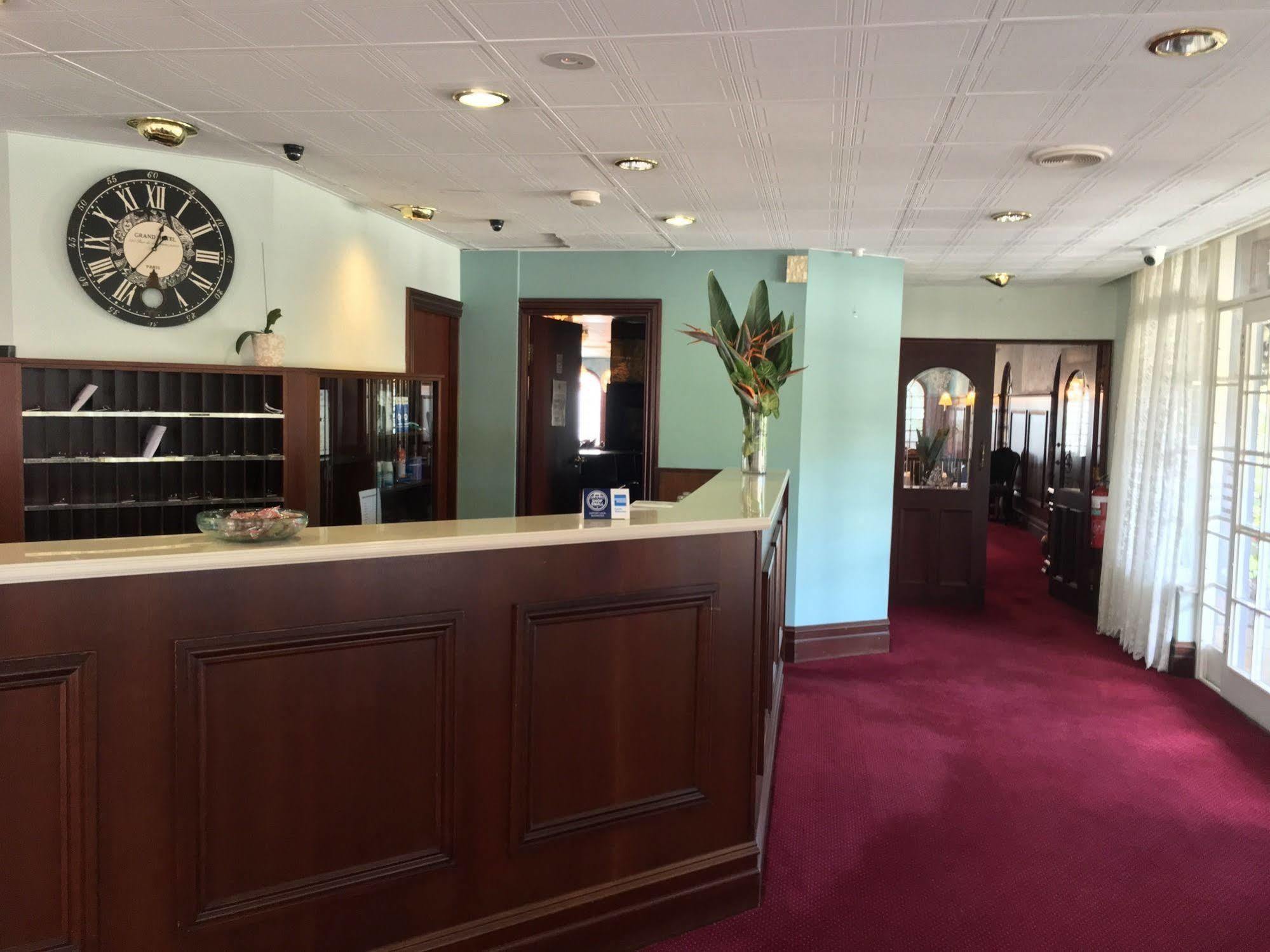 Town And Country Motel Sydney Bagian luar foto