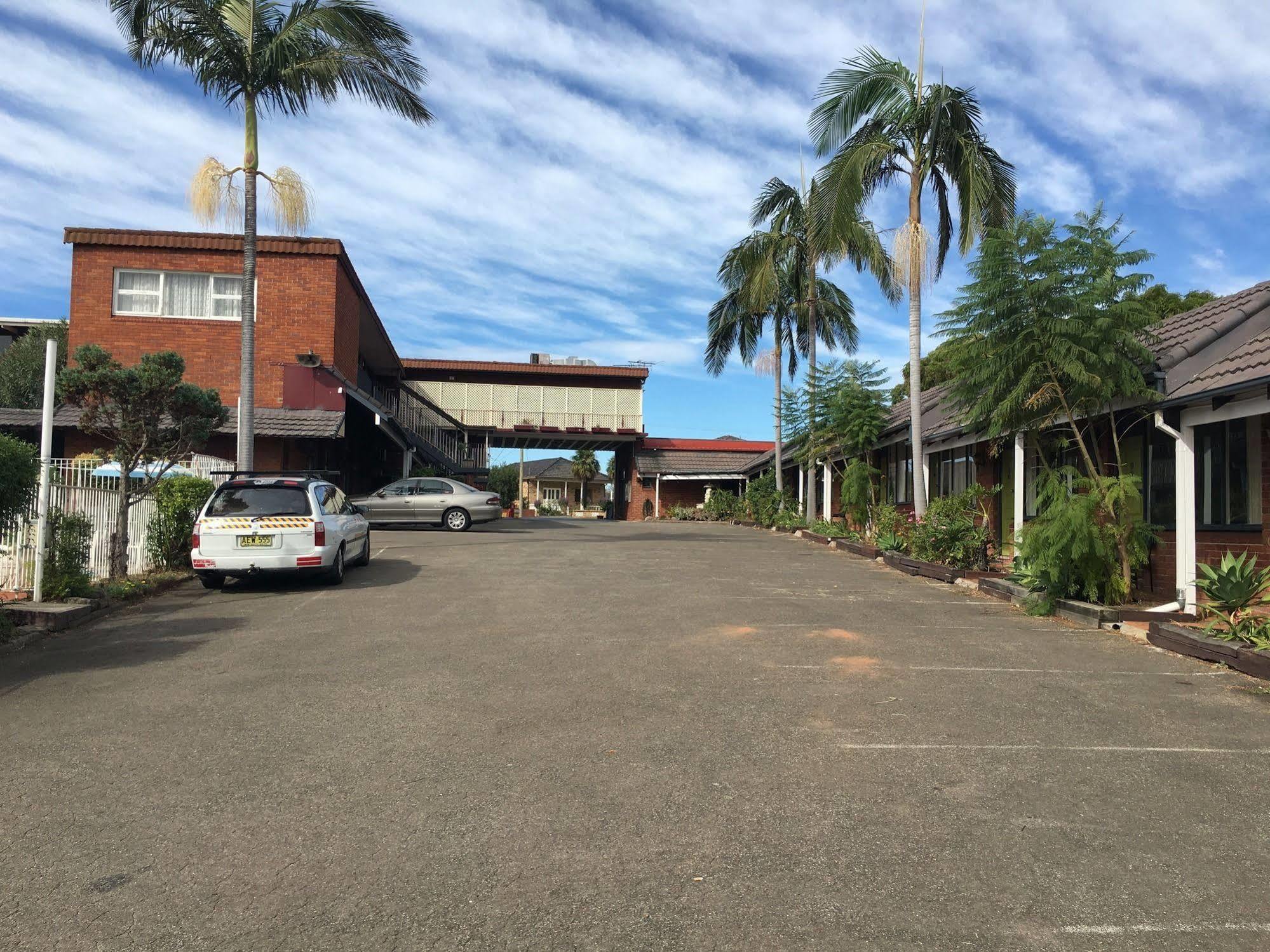 Town And Country Motel Sydney Bagian luar foto